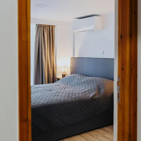 Casa Fransesco - Near Sea, City, Marina Apartment *